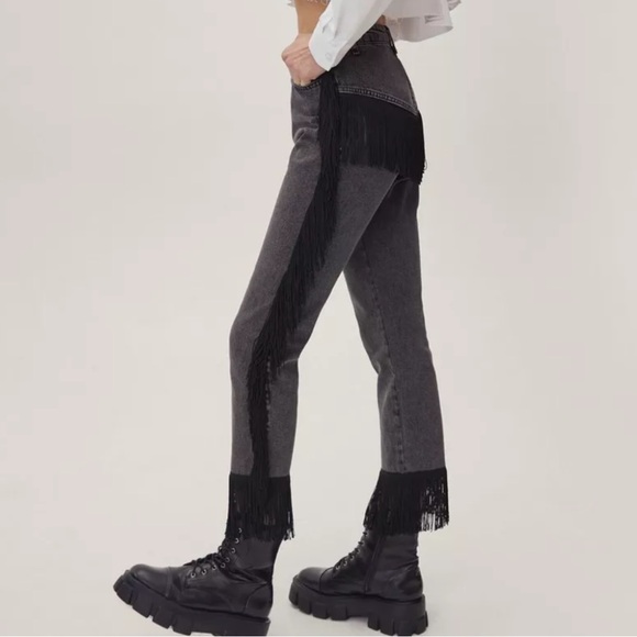 Nasty Gal Fringe Cropped High Waisted Black Jeans W-973 Sz 4 - Picture 3 of 12